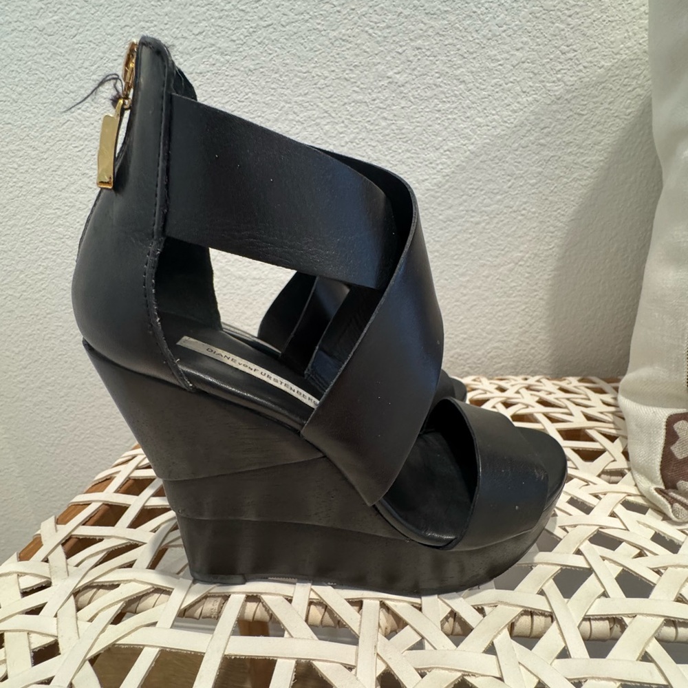 Diane Von Furstenberg Vacchetta Wedge - Picture 5 of 5